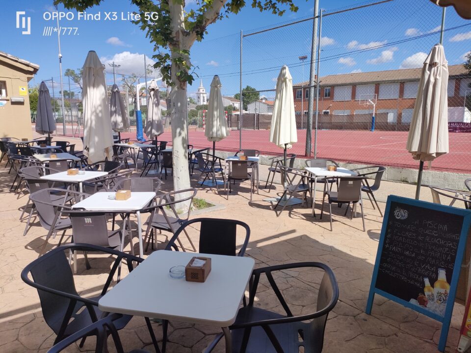 restaurante con terraza en Navalcarnero